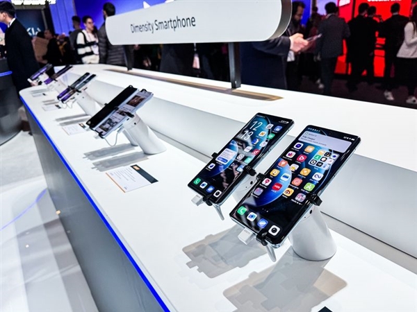 MWC2024观察:AI+硬件元年来了