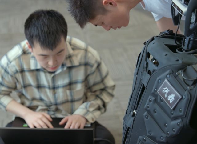 Emc易倍体育：2024世界人工智能大会剧透①｜国内首款开源人形机器人原型机产品将亮相(图2)