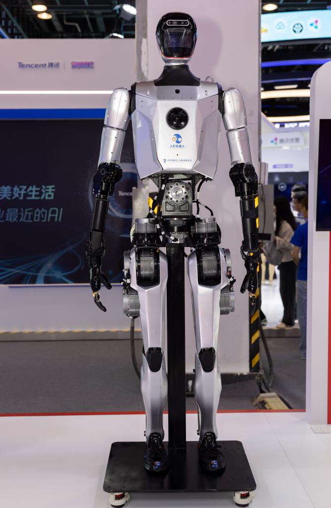 Emc易倍体育：这些有趣的人形机器人争相登场它们离实际应用有多远？(图3)