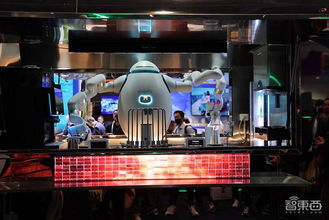 CES2024丨国产机器人爆火连微软CEO纳德拉都来参观(图7)
