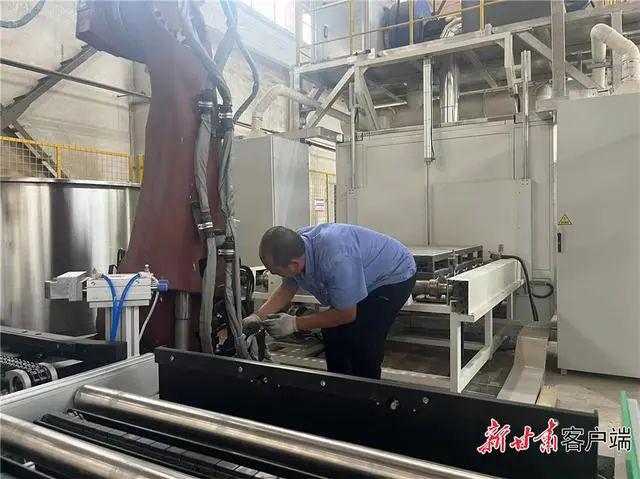 未来一臂之长——甘肃长风电子科技机器人产业方兴未艾(图3)