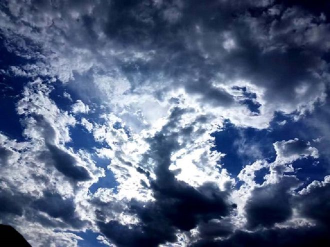 Emc易倍体育：可穿戴设备升级方向渐明AI眼镜成下一个风口