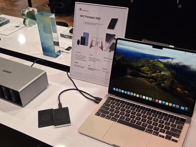 Emc易倍体育：国产配件狂卷CES：AI定义一切硬件“多合一”成大势所趋