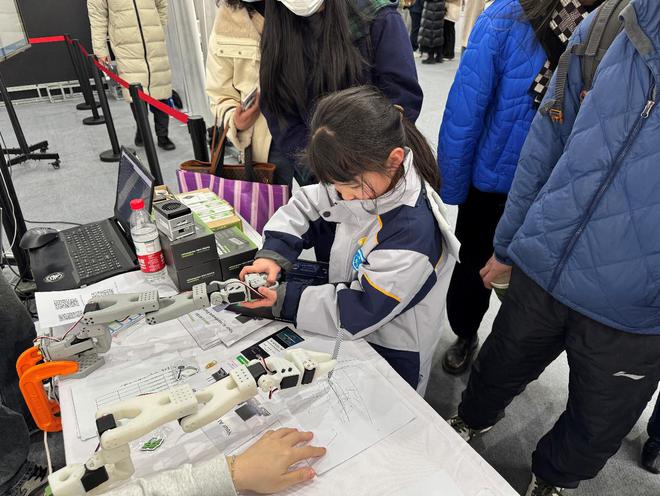 开发者挑战：两天内机械臂从零件到“茶艺师”GDC工作坊解锁AI新玩法(图4)