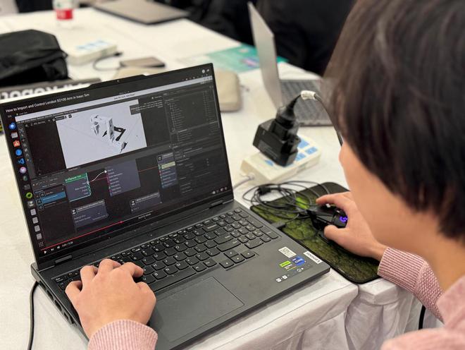 开发者挑战：两天内机械臂从零件到“茶艺师”GDC工作坊解锁AI新玩法