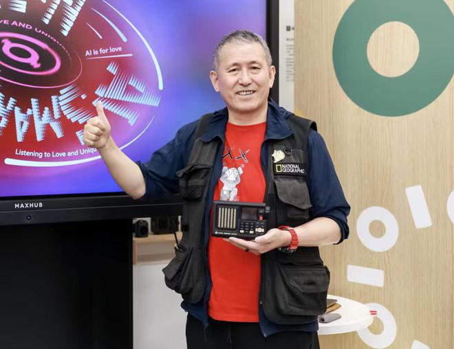 这个69岁的「AI硬件」创业者正被数百万年轻人追捧(图3)