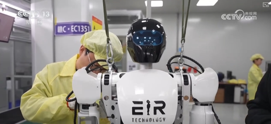 易倍体育网站：突破、创新、布局新年新干劲！人工智能加速在各行业“落地生花”