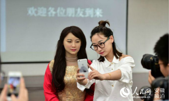 Emc易倍体育:智能机器人要来“瓜分”天下啦!