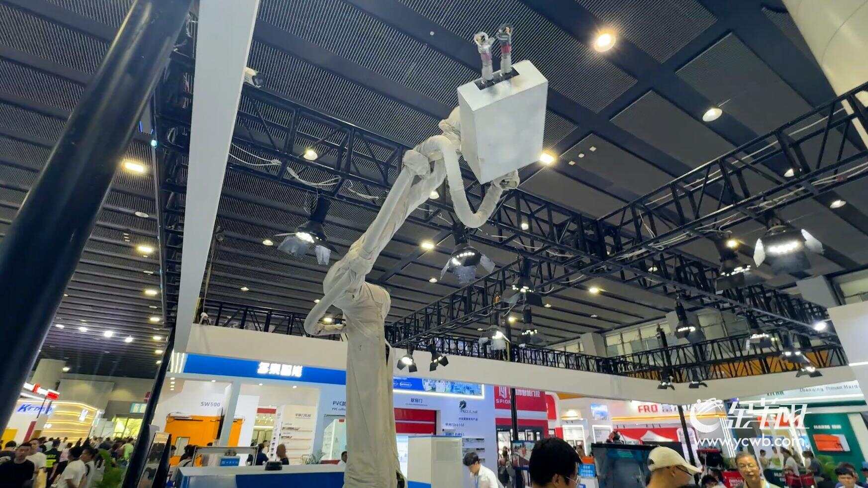 Emc易倍体育：建筑机器人“整活”！广州建博会展示智能建造和家居创新领域成果(图3)