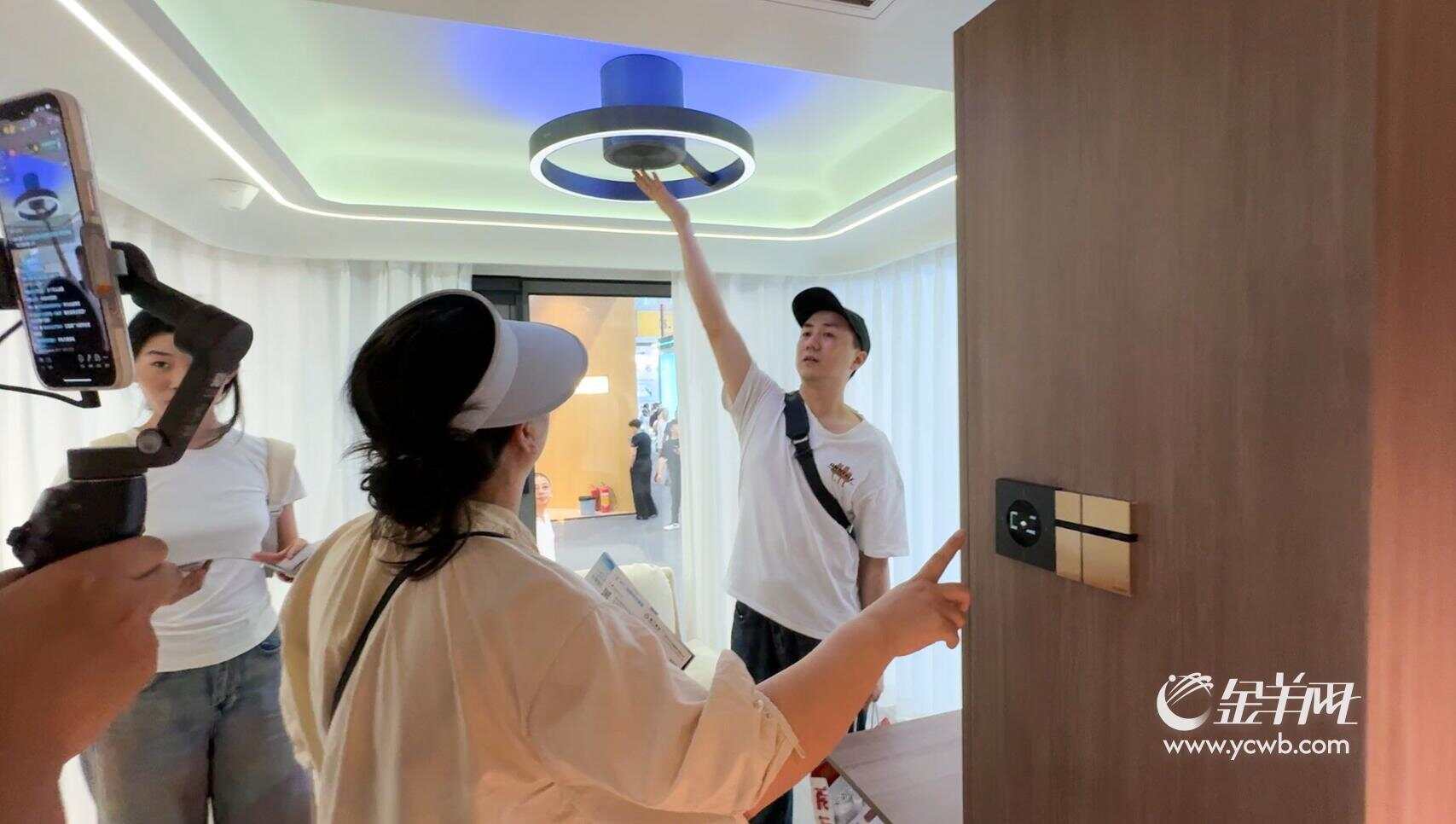 Emc易倍体育：建筑机器人“整活”！广州建博会展示智能建造和家居创新领域成果(图5)