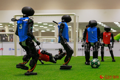 易倍体育网站：中国智造精彩亮相2025机器人世界杯(图2)