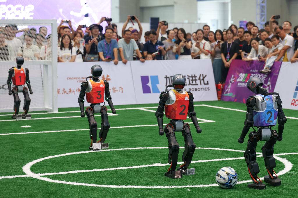 更懂“人心”的智能机器人走进中国寻常百姓家(图2)