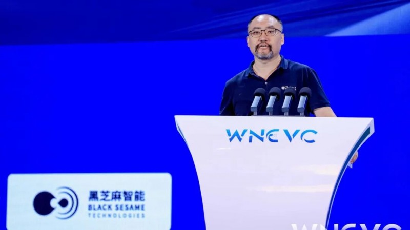 智能汽车+机器人双线布局黑芝麻智能锚定端侧AI芯片创新