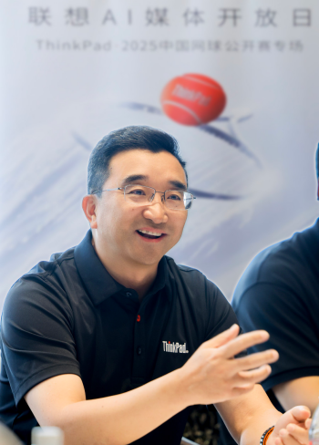 易倍体育网站：从小红帽到天禧智能体ThinkPad“让PC成为CP”(图2)