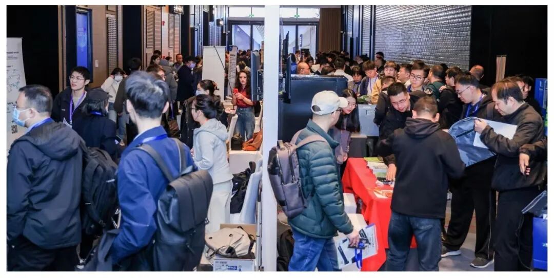 一、首批嘉宾阵容揭晓：CoRL2025杰出论文奖获得者领衔(图8)