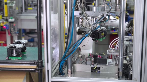 频获亿级订单的智元要将具身机器人带向何方？(图3)