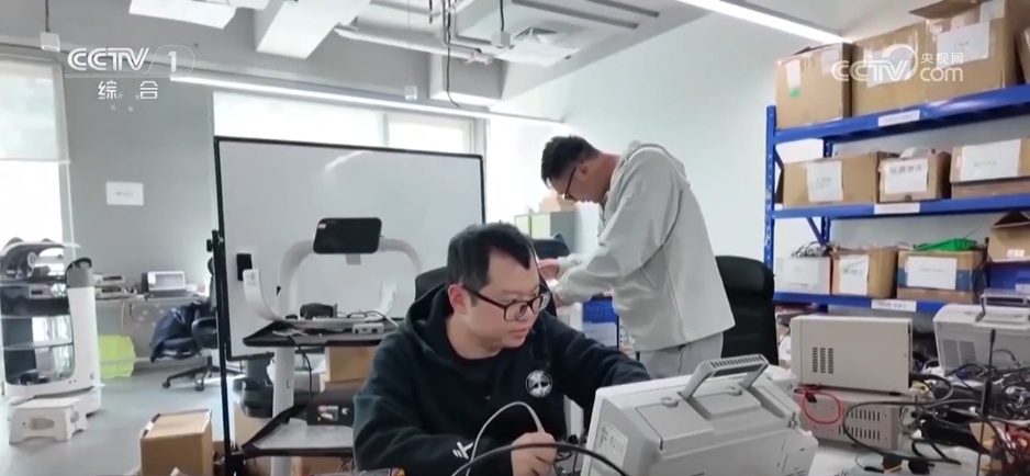 熊猫体育网站：数说“十四五”我国工业机器人产业发展“质量跃升”(图5)