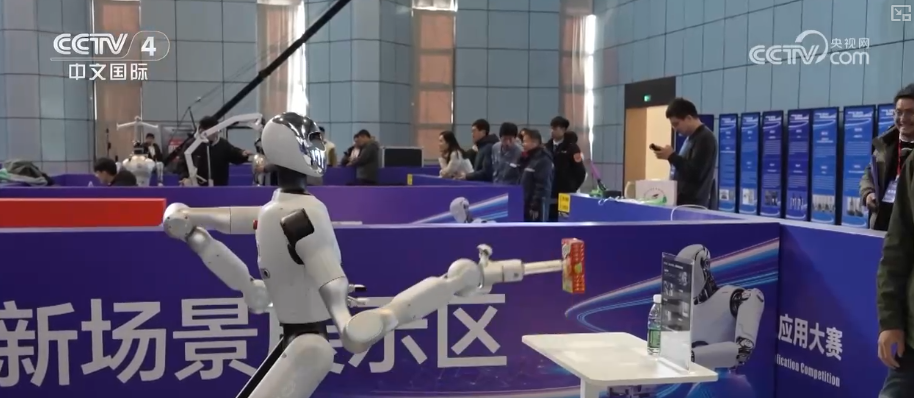 易倍体育网站：观察·中国引领机器人产业变革“硬科技突破+场景化落地”双向发力加速迭代(图4)