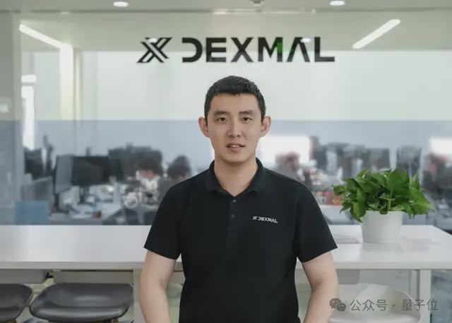 易倍体育网站：对线亿融资之前我们手搓了5000元“丐版硬件”