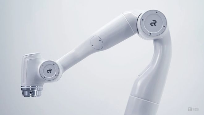 蛰伏后的爆发：思灵机器人从工业场景迈向物理AI(图5)