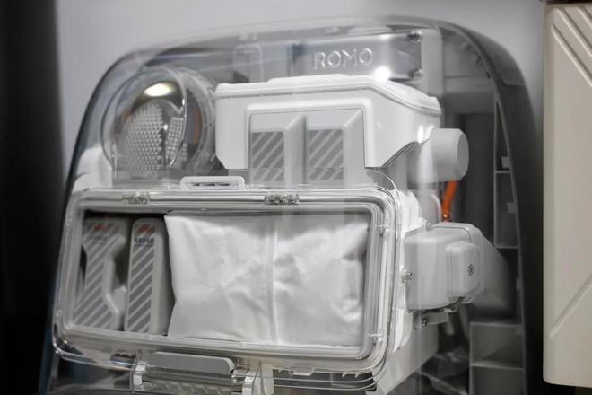 易倍体育网站：徕芬紧随大疆入局！洗地机市场越来越卷了石头追觅们如何迎战？