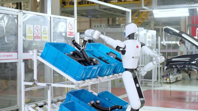 刚刚银河通用1000台机器人订单诞生(图2)