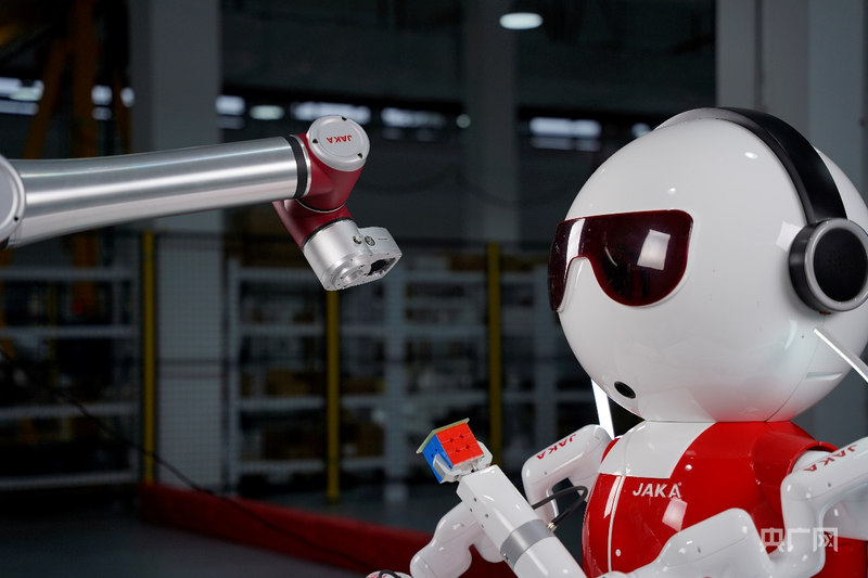 节卡股份升级品牌定位：聚焦通用智能机器人推动人机共创新范式