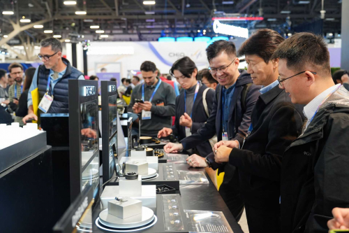 从指尖闪耀全球｜追觅AI智能硬件携新品震撼亮相CES2026！(图2)