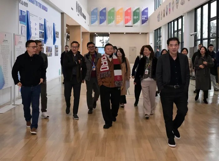 DeepSeekV4多模态大模型将发布深度适配华为寒武纪国产芯片；马斯克确认SpaceX的IPO目标估值超175万亿美元丨AI周报(图7)