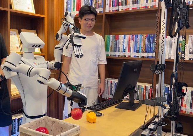 大江奔涌向未来从制造到“智”造AI兴湘向未来(图2)