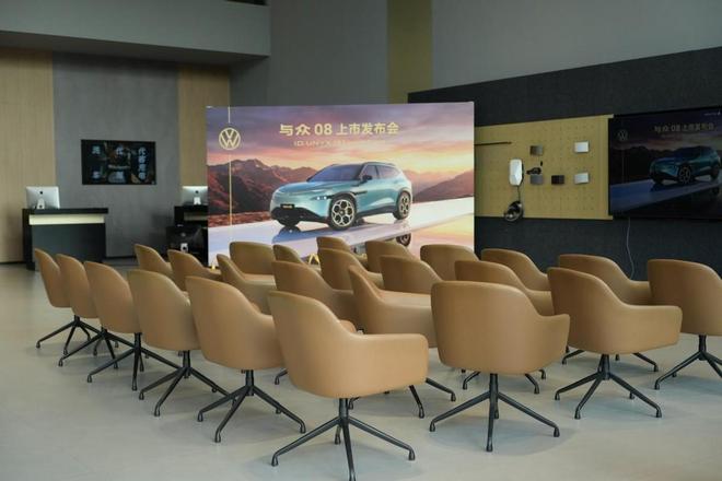 敢为此刻闪耀滇峰ID与众08云南新双立分会场正式上市(图1)