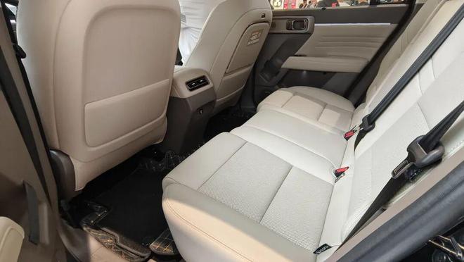 王濛代言的方盒子19万开卖头顶激光雷达底盘能“预瞄”路况(图3)