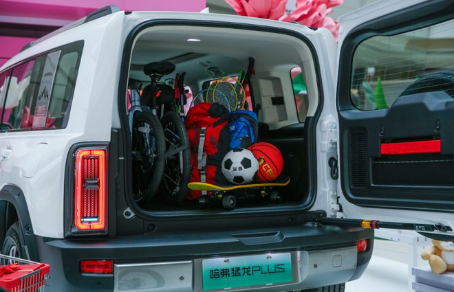 王濛代言的方盒子19万开卖头顶激光雷达底盘能“预瞄”路况(图4)